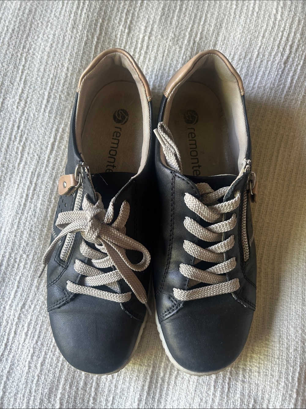 Remonte Black Leather Sneakers with Cream Laces and Trim